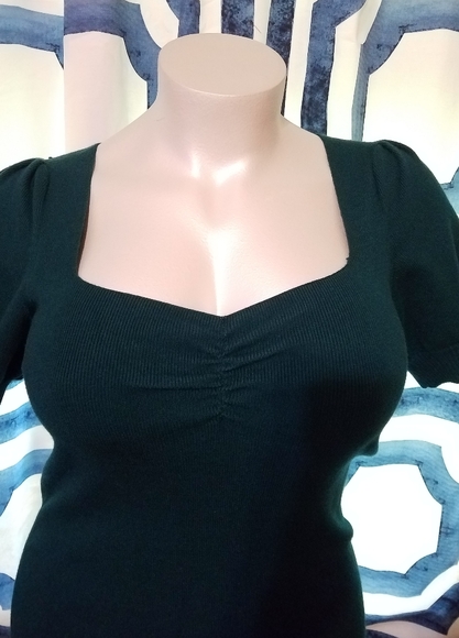 Forever 21 Dresses & Skirts - Plus size green dress.